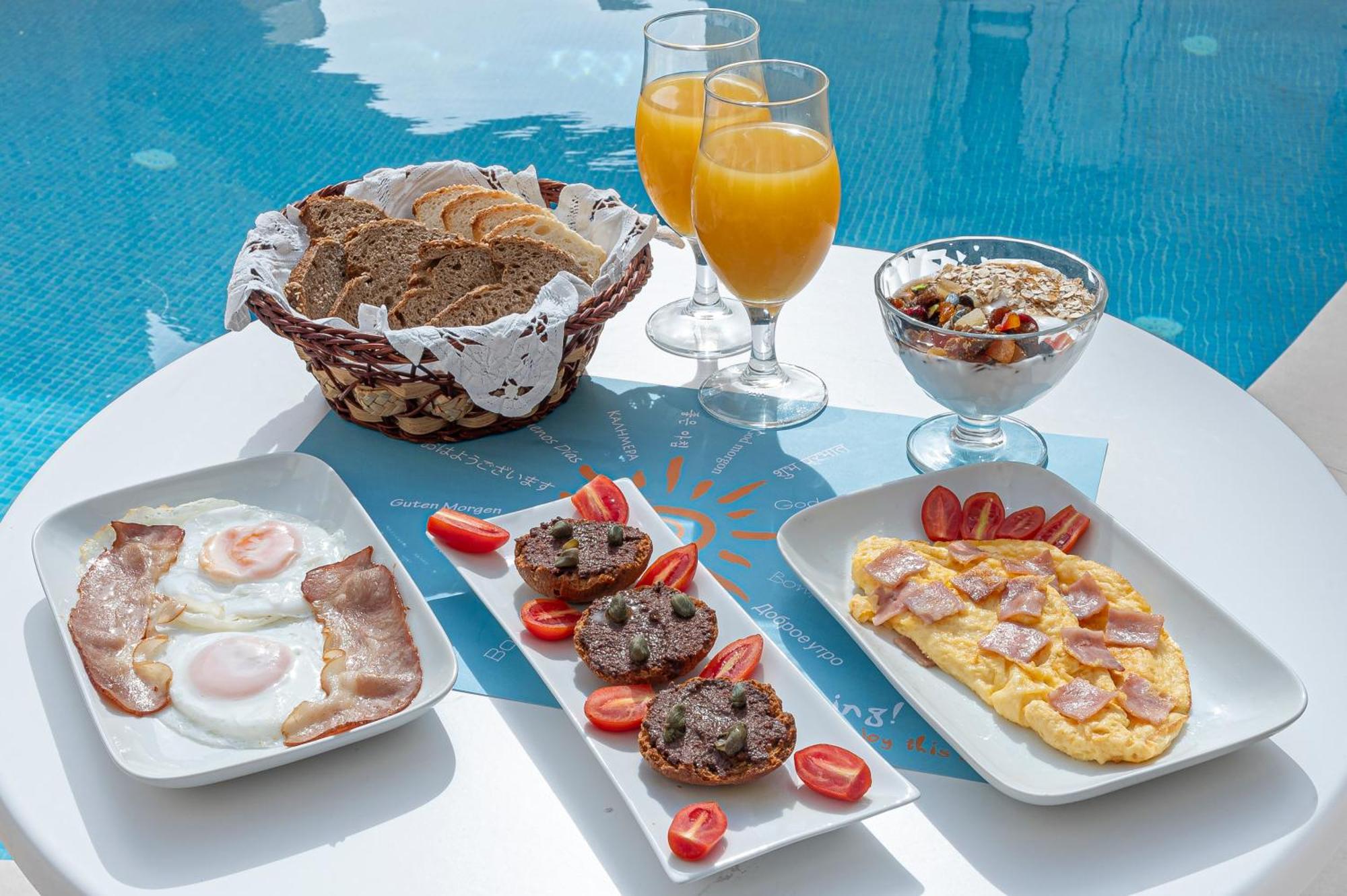 Reverie Santorini Hotel Firosztefáni Kültér fotó