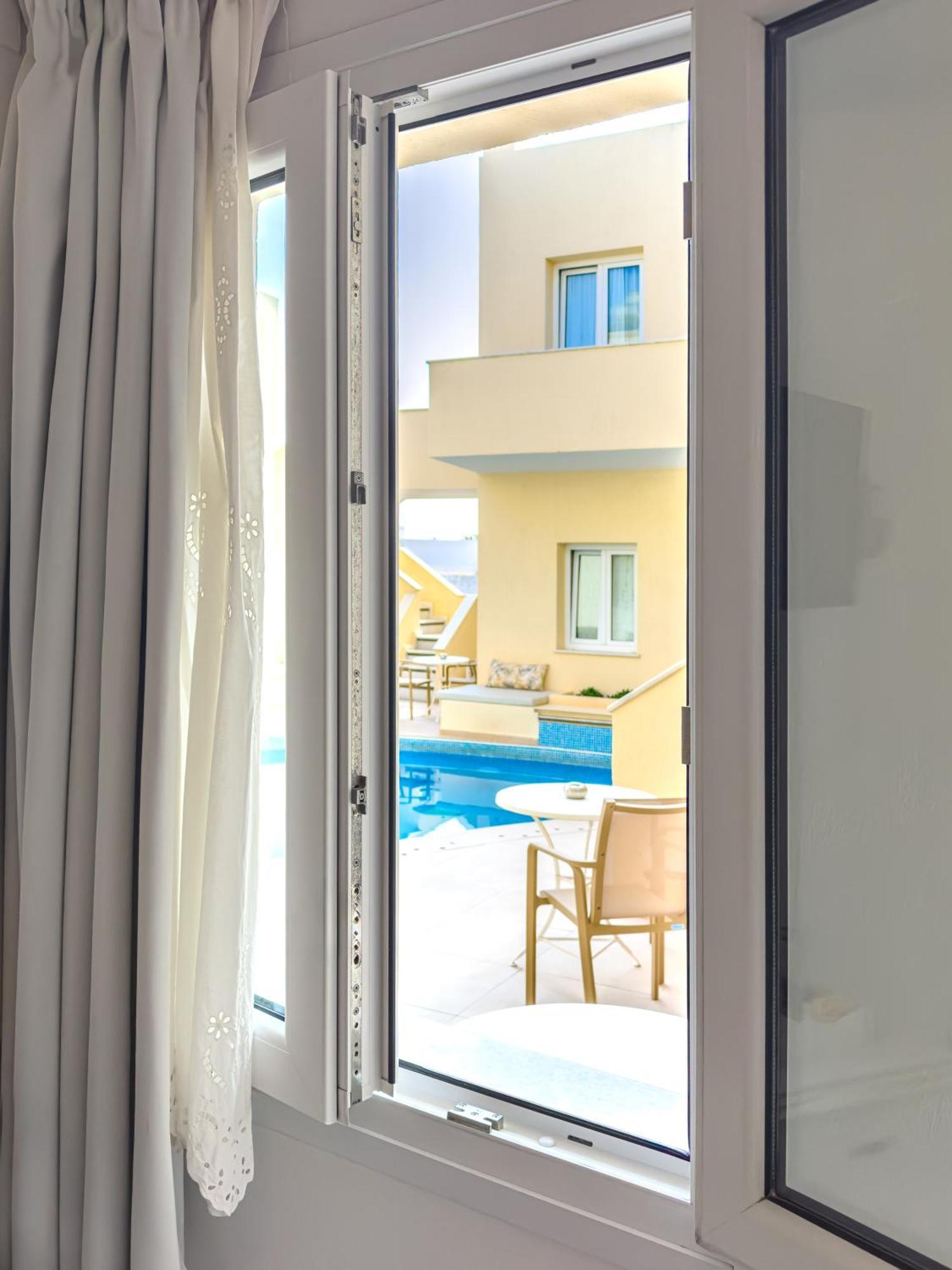 Reverie Santorini Hotel Firosztefáni Szoba fotó